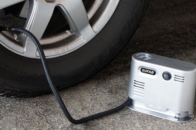 Bandenspanning en kogeldruk controleren