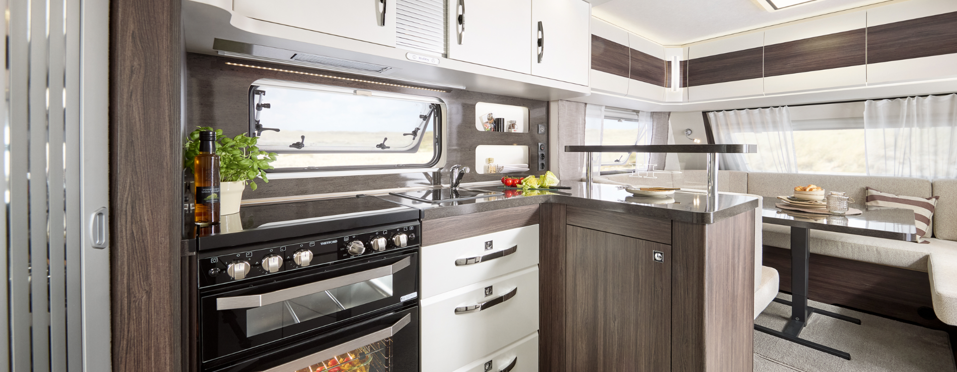 Van den Elzen caravans
