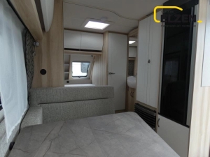 Hobby De Luxe 400 SFE Model 2025