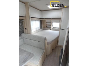 Hobby De Luxe 400 SFE Model 2025