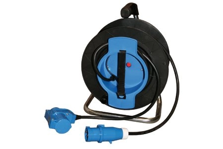 Haspel CEE- en haakse stekker 20m