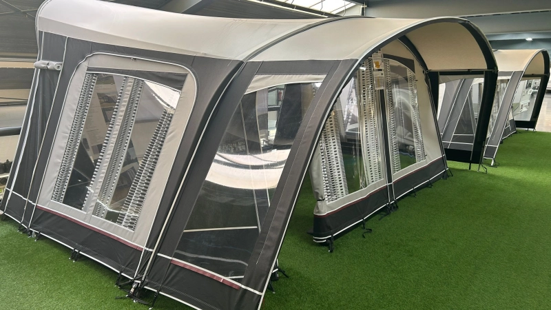 Unico Turijn 320 Tent & Petluifel