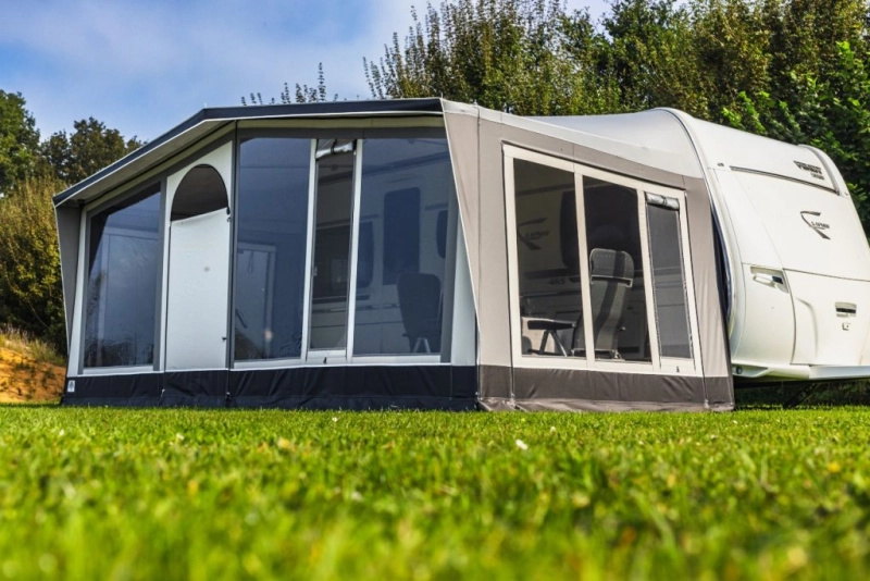 Brand voortent Prisma 260